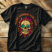 Here Comes The Sun Tee Black / S - by Side Eye Supply - Surf Beach Life Apparel